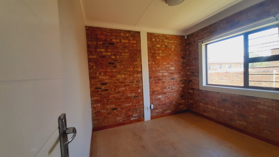 To Let 3 Bedroom Property for Rent in Potchefstroom North West